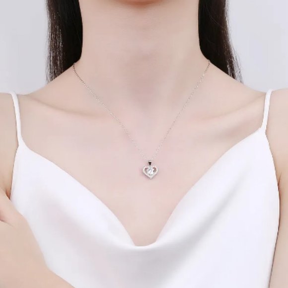 Certified 1ct. t.w. Moissanite Diamond Heart Halo Pendant Necklace NEW - Picture 2 of 10